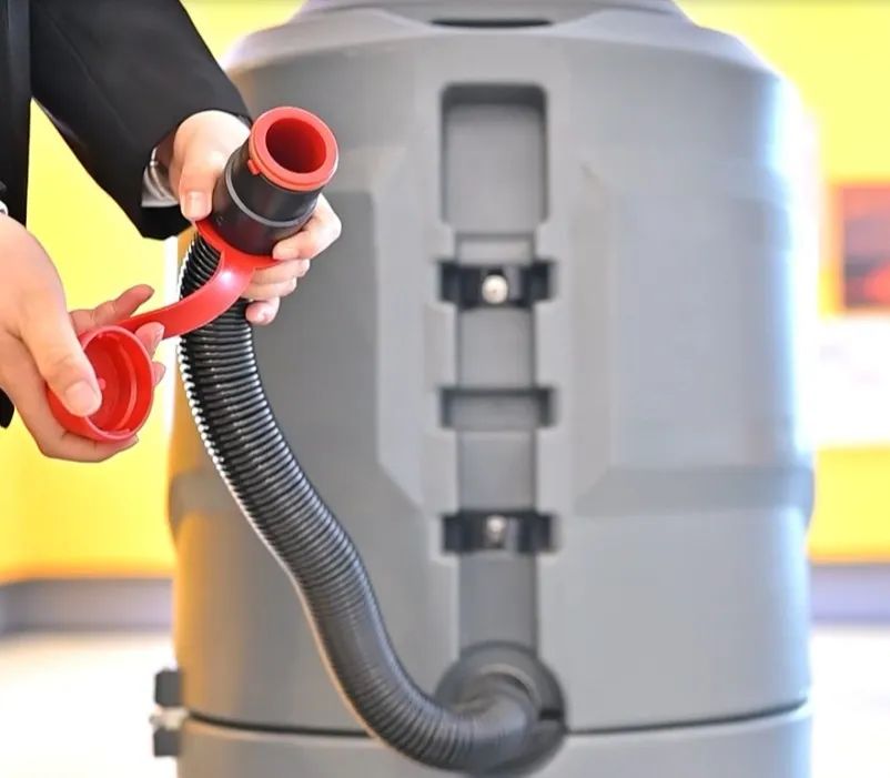 洗地機(jī)的使用 洗地機(jī)的使用